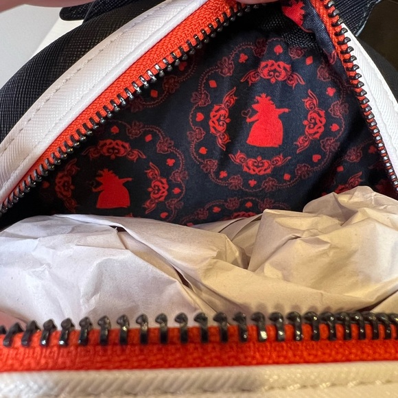 Loungefly Queen of Hearts Mini Backpack and Wallet Bundle - Picture 10 of 13